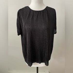 Lana Lee Black Textured Short Sleeve Boxy Fit Shirt - Size Medium